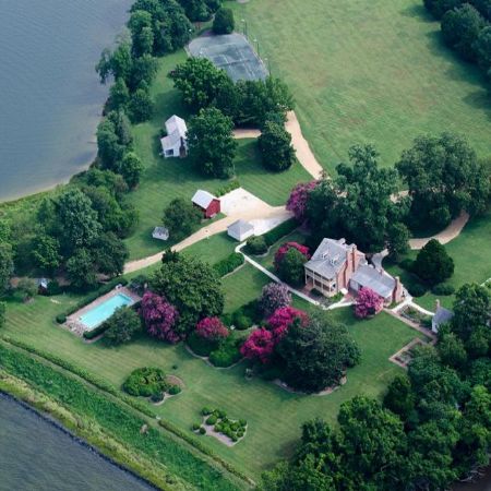 Ted;s house in Maryland on sale